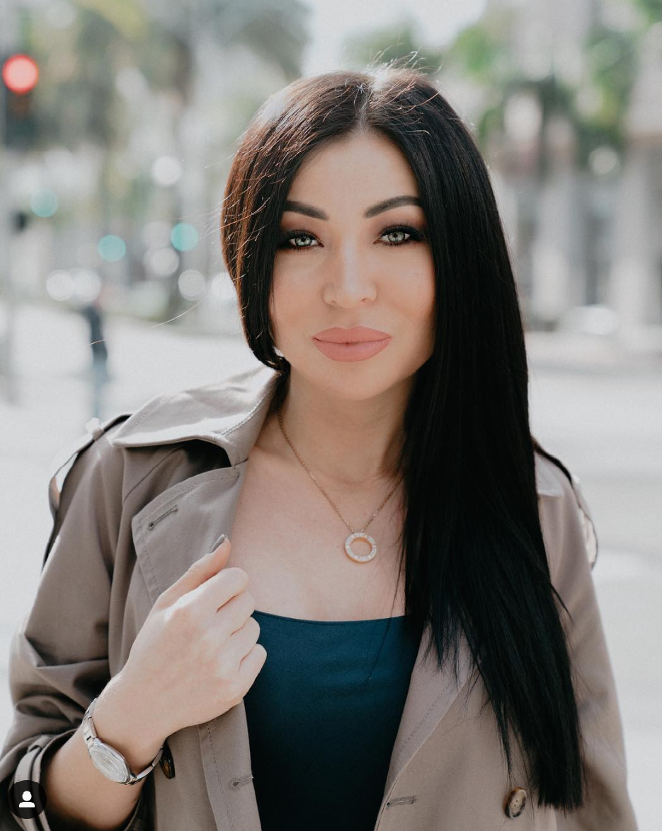 nadia-afanaseva-bio-story.png